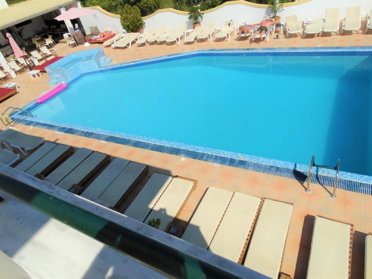 Oasis Beach Club Kavos Exterior photo