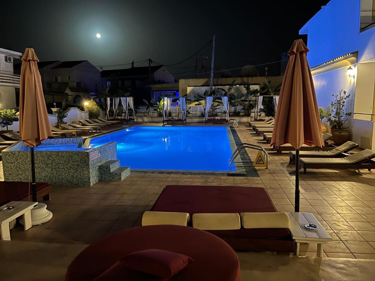 Oasis Beach Club Kavos Exterior photo